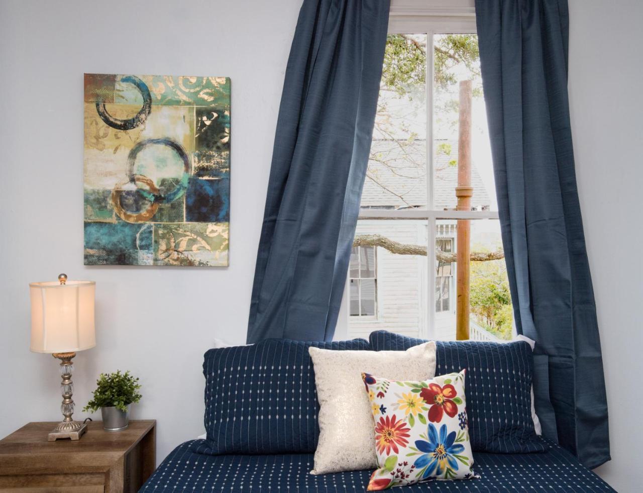 Beautiful Two-Story In Central Galveston, Short Walk To Beach, Near Downtown! | Seas The Breeze Villa Esterno foto