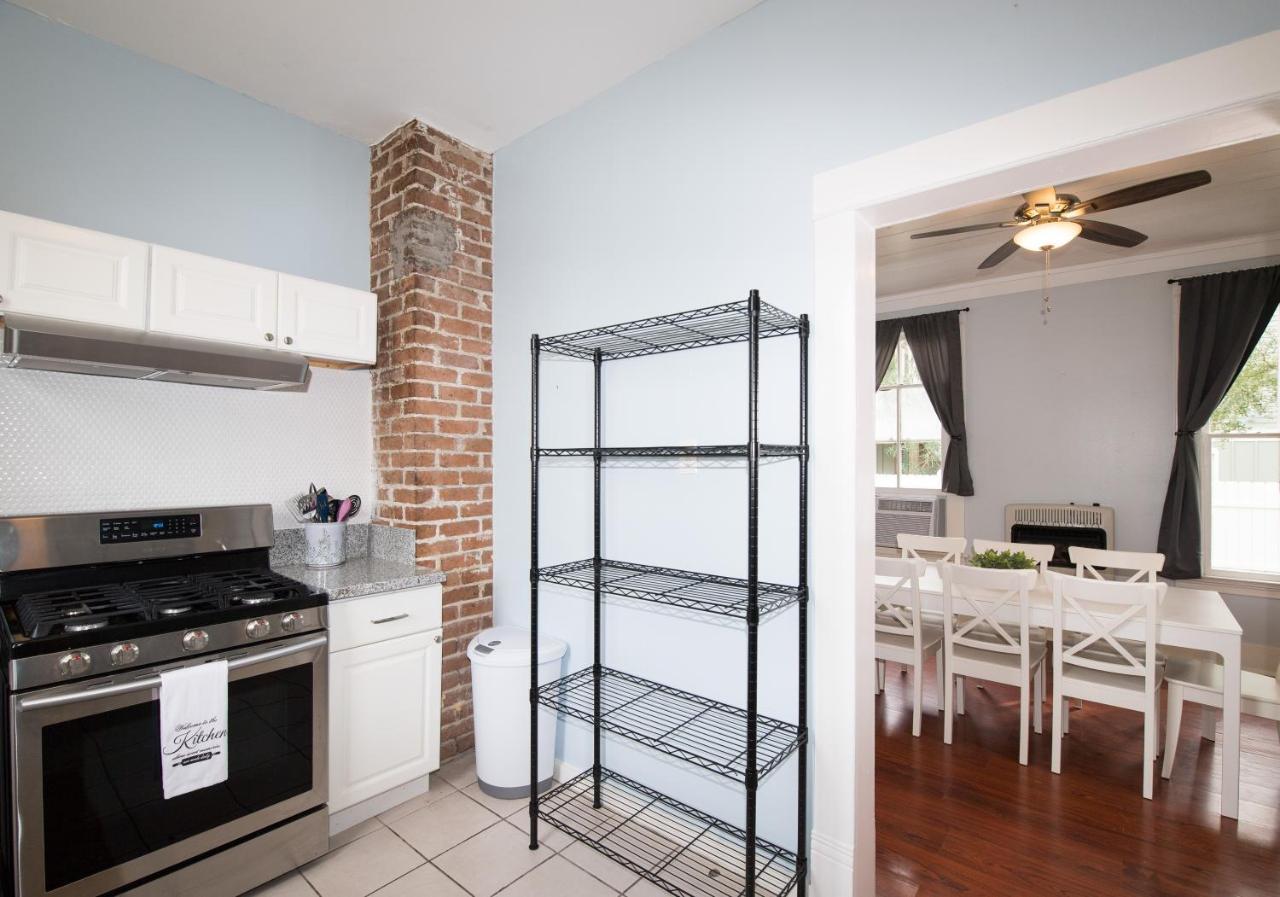 Beautiful Two-Story In Central Galveston, Short Walk To Beach, Near Downtown! | Seas The Breeze Villa Esterno foto