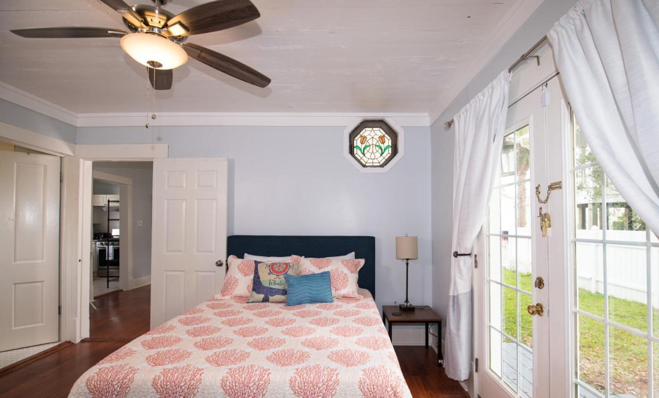 Beautiful Two-Story In Central Galveston, Short Walk To Beach, Near Downtown! | Seas The Breeze Villa Esterno foto