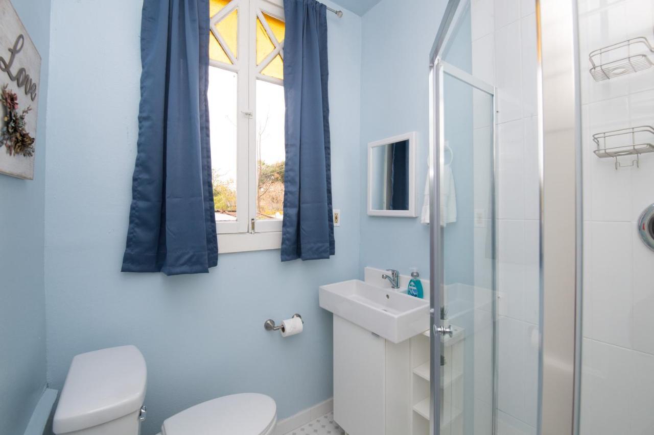 Beautiful Two-Story In Central Galveston, Short Walk To Beach, Near Downtown! | Seas The Breeze Villa Esterno foto